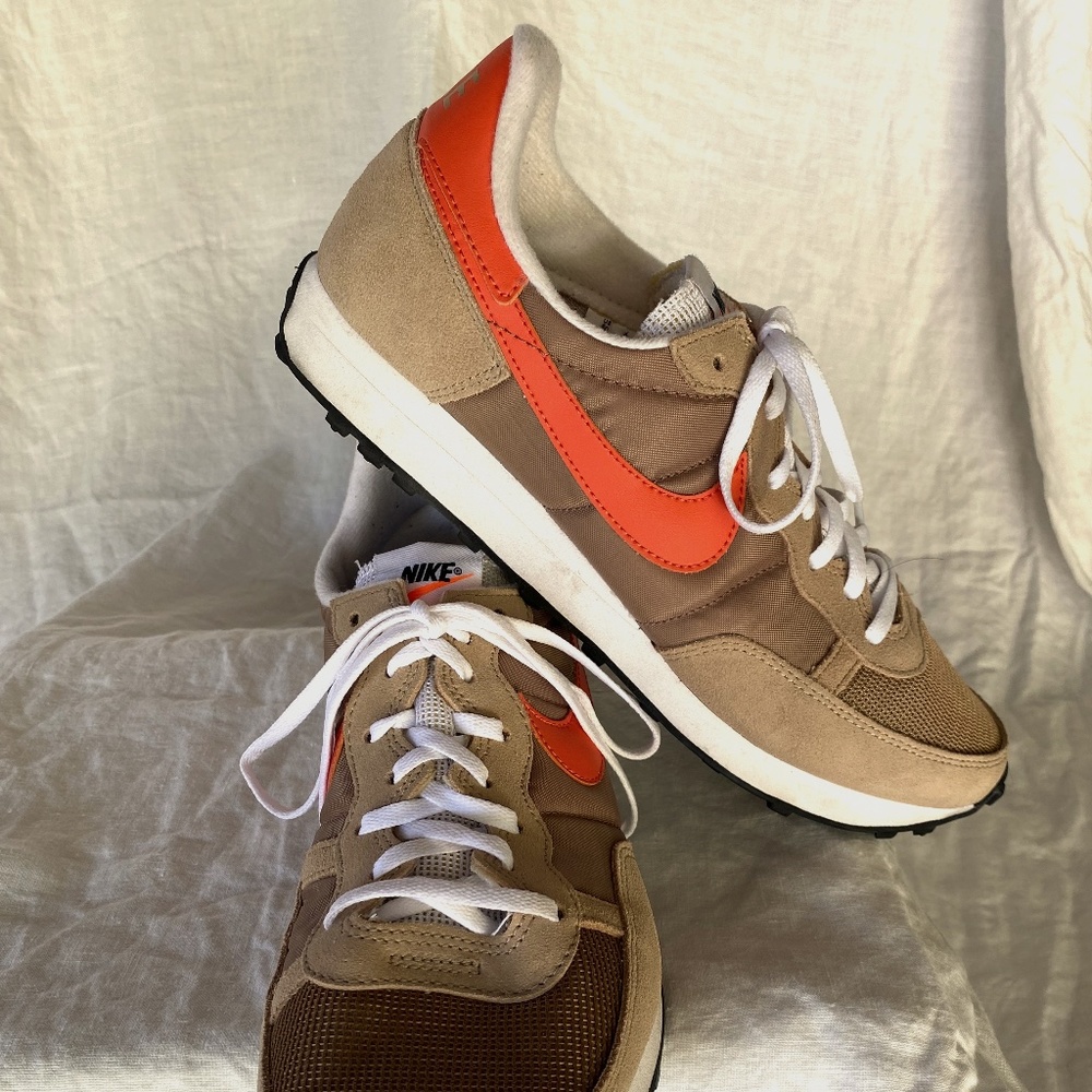 Nike tan, white & orange sneaker